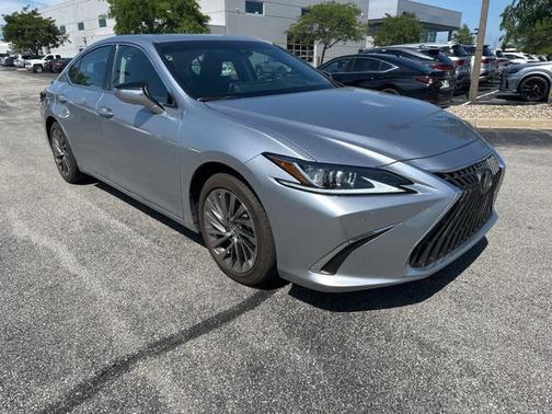 2024 Lexus ES 300h Luxury