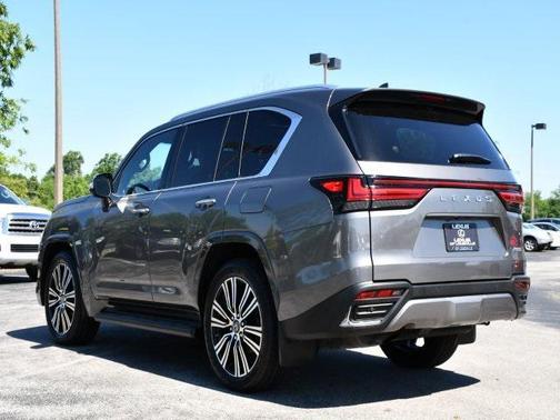 2022 Lexus LX 600 Luxury