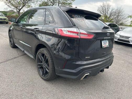 Black Metallic 2022 Ford Edge ST