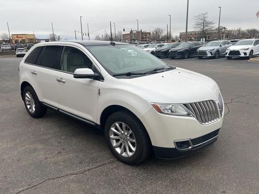 2012 Lincoln MKX Base