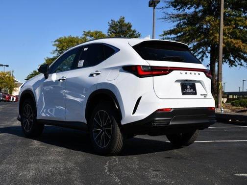 2026 Lexus NX 450h+ Premium