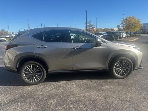 2022 Lexus NX 350h Luxury