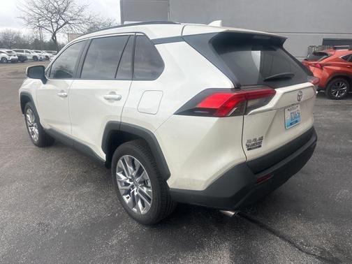 2022 Toyota RAV4 XLE Premium