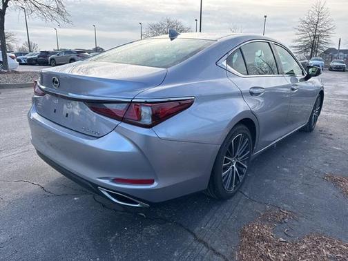 2025 Lexus ES 350 Base