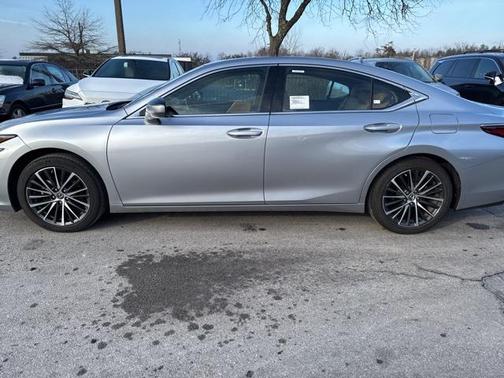 2025 Lexus ES 350 Base