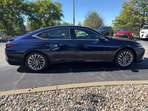 2025 Lexus ES 350 Ultra Luxury