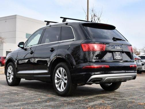 2019 Audi Q7 45 Premium Plus