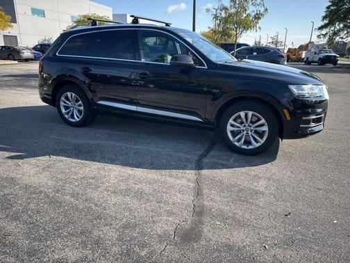 2019 Audi Q7 45 Premium Plus