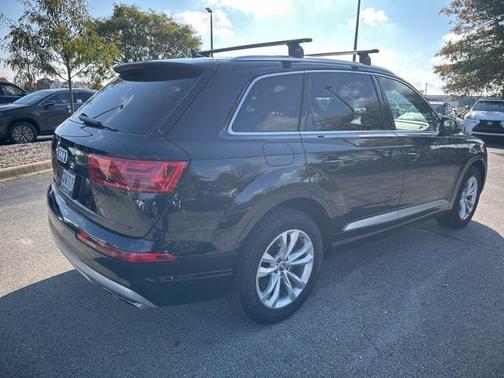 2019 Audi Q7 45 Premium Plus