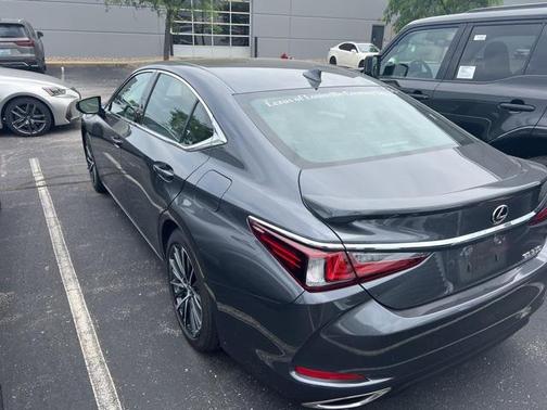 2024 Lexus ES 350 Base