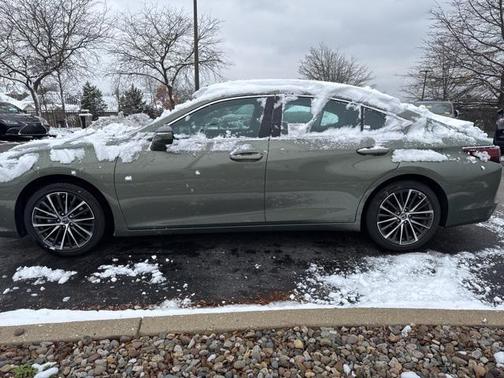 2025 Lexus ES 350 Base