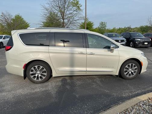 2021 Chrysler Pacifica L