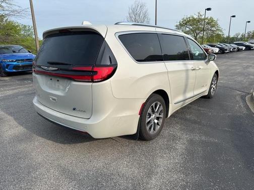 2021 Chrysler Pacifica L
