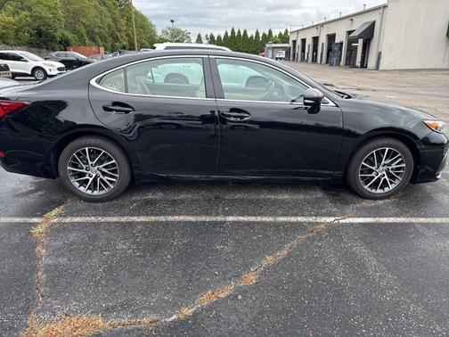 2017 Lexus ES 350 Base