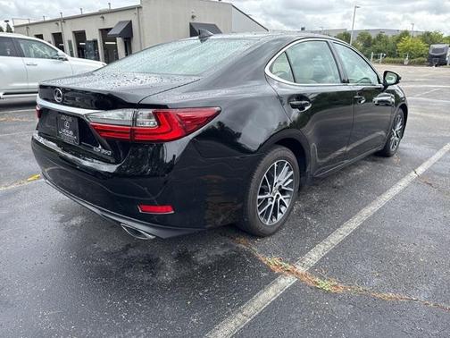 2017 Lexus ES 350 Base