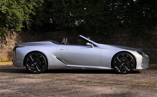 Iridium 2022 Lexus LC 500 Base