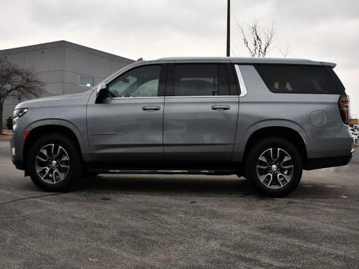 2023 Chevrolet Suburban LS