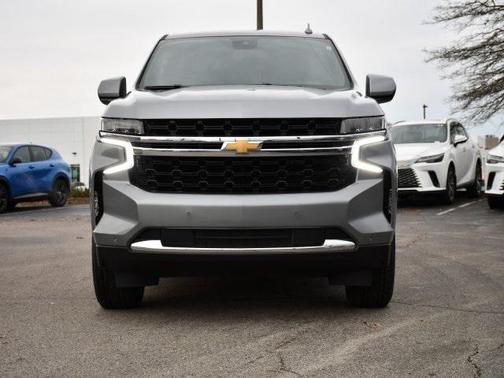 2023 Chevrolet Suburban LS