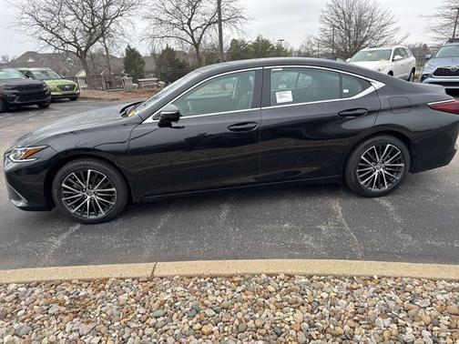 2025 Lexus ES 350 Base