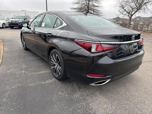 2025 Lexus ES 350 Base