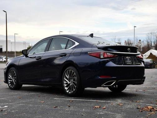 2025 Lexus ES 350 Ultra Luxury