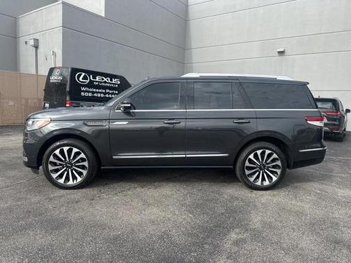 2023 Lincoln Navigator Reserve