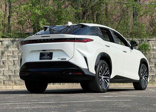 Eminent White Pearl 2024 Lexus RZ 450e Premium