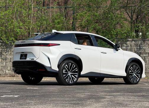 White Pearl 2024 Lexus RZ 450e Premium