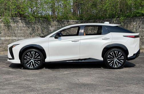 White Pearl 2024 Lexus RZ 450e Premium