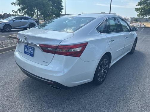 2016 Toyota Avalon XLE Premium