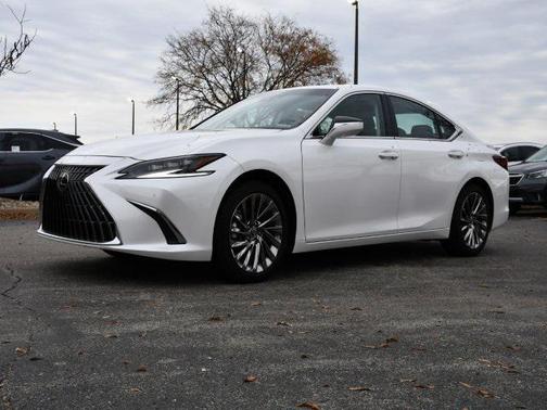 2025 Lexus ES 300h Ultra Luxury