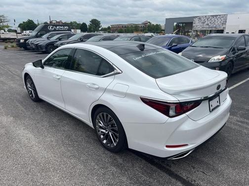 2024 Lexus ES 350 Ultra Luxury