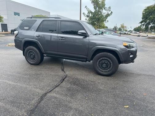 2020 Toyota 4Runner SR5