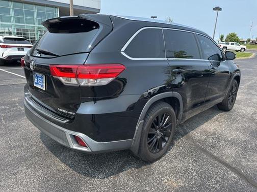 2017 Toyota Highlander Limited Platinum