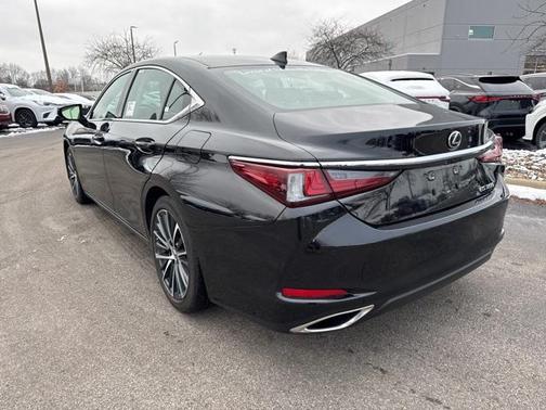 2025 Lexus ES 350 Base