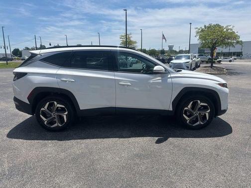 White Pearl 2024 Hyundai TUCSON Limited