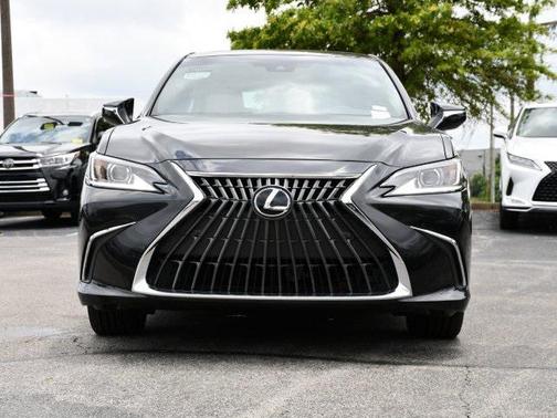 2024 Lexus ES 300h Base