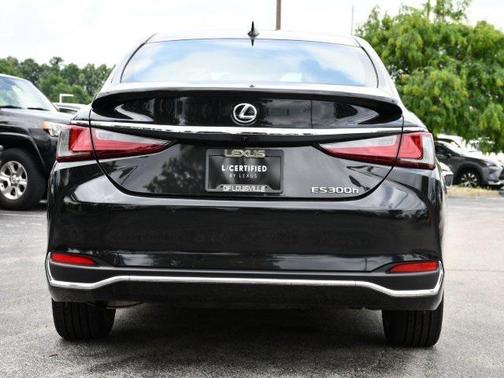 2024 Lexus ES 300h Base