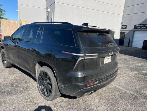 Mosaic Black Metallic 2024 Chevrolet Traverse RS