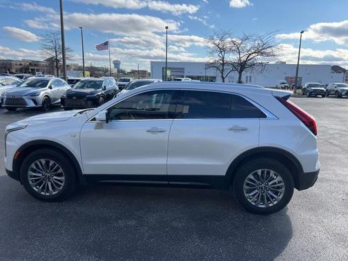 2024 Cadillac XT4 Premium Luxury