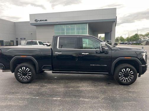 Onyx Black 2024 GMC Sierra 2500 Denali Ultimate