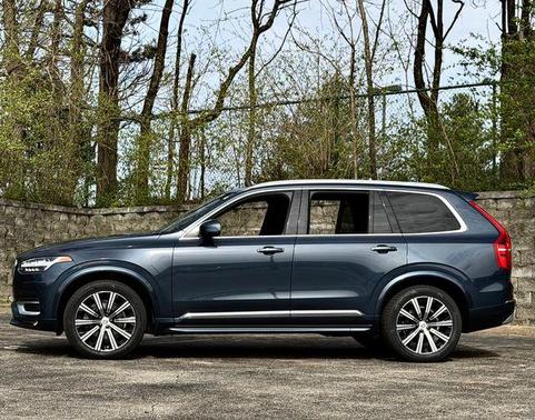 2022 Volvo XC90 T6 Inscription