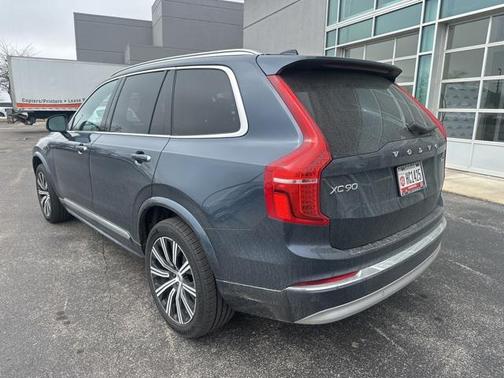 2022 Volvo XC90 T6 Inscription