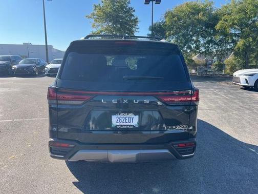 2025 Lexus LX 700h Luxury