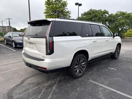 2021 Cadillac Escalade ESV Sport Platinum