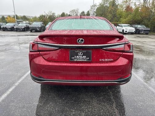 2025 Lexus ES 300h F SPORT