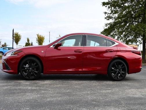 2025 Lexus ES 300h F SPORT