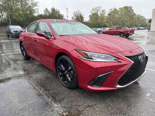 2025 Lexus ES 300h F SPORT