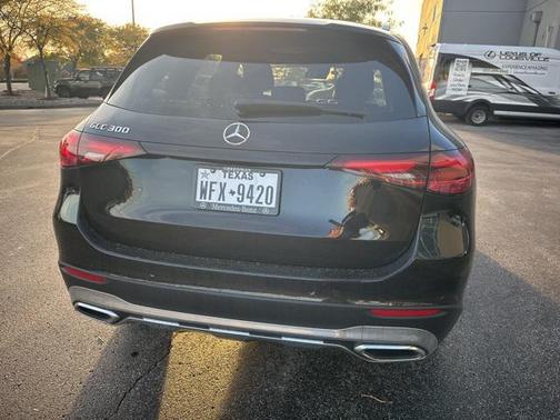 2025 Mercedes-Benz GLC 300 Base