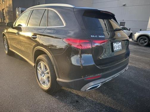 2025 Mercedes-Benz GLC 300 Base